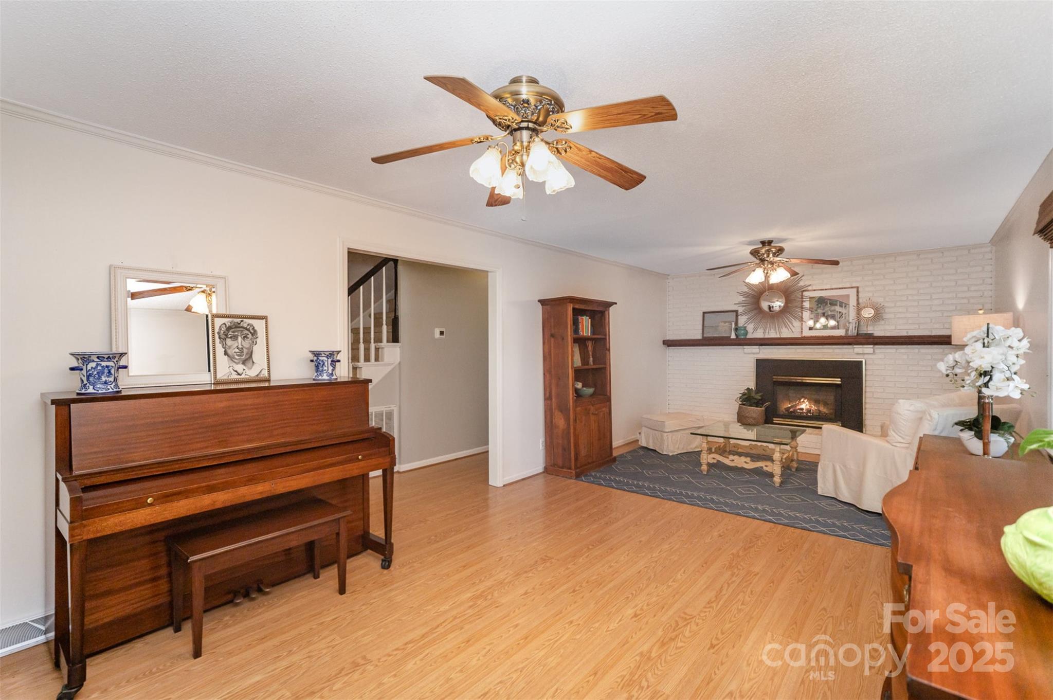 Friendfield - Residential