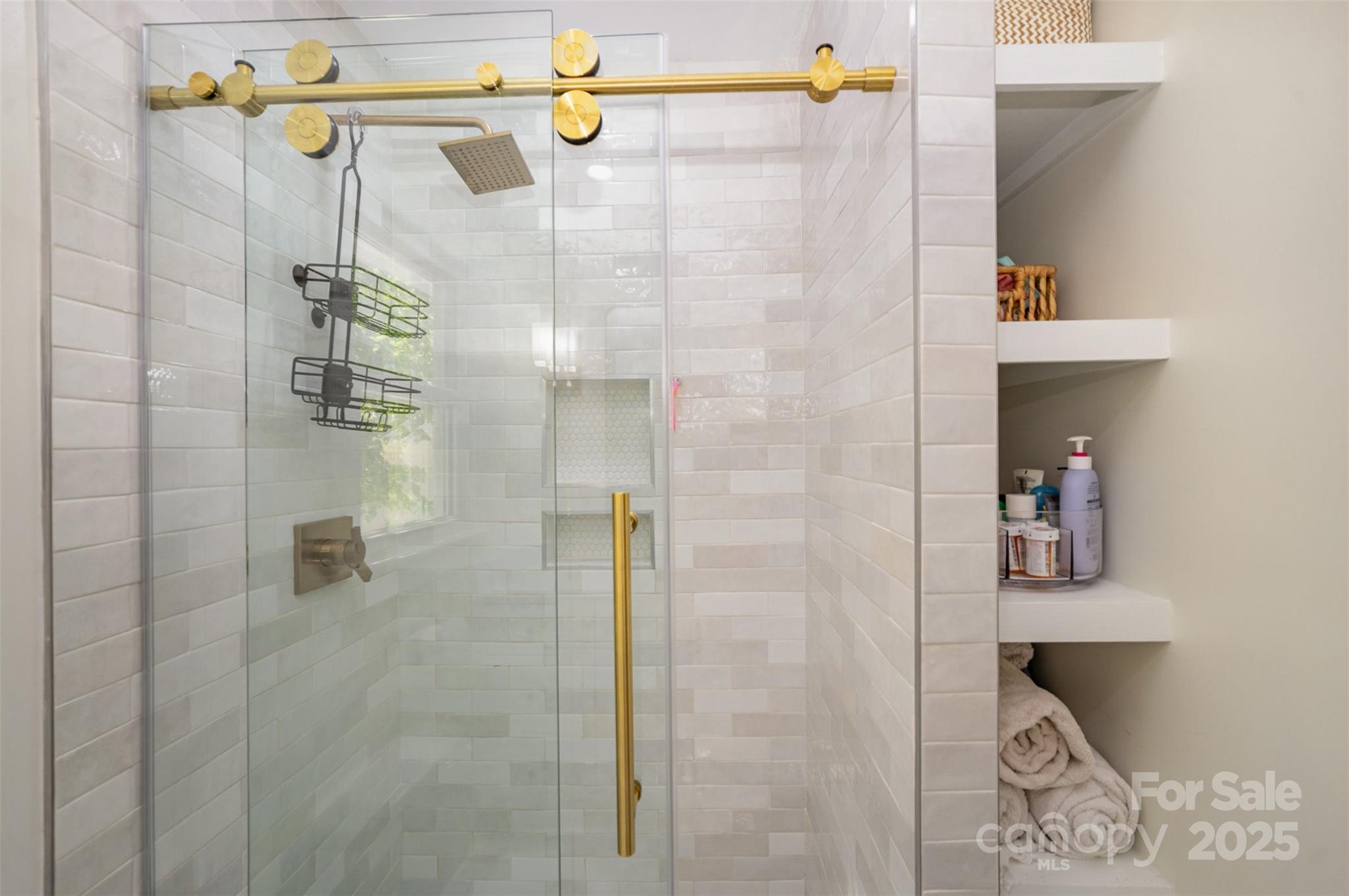 Friendfield - Residential