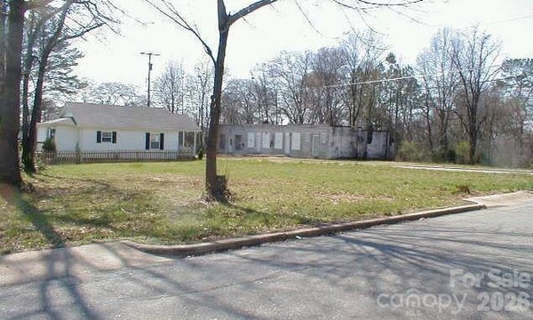 115 LINCOLN ST, BELMONT, NC 28012 - Image 4ae808c838e7d7863b0442a1dfe8a811/1241994258