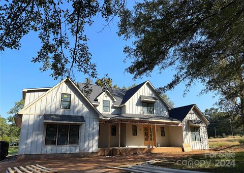 A home in Waxhaw