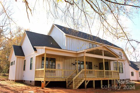 A home in Waxhaw