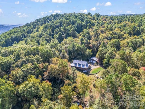 Photo of 119 Mountain Bluff Trail, Hendersonville, NC 28792 (MLS # 4422233)