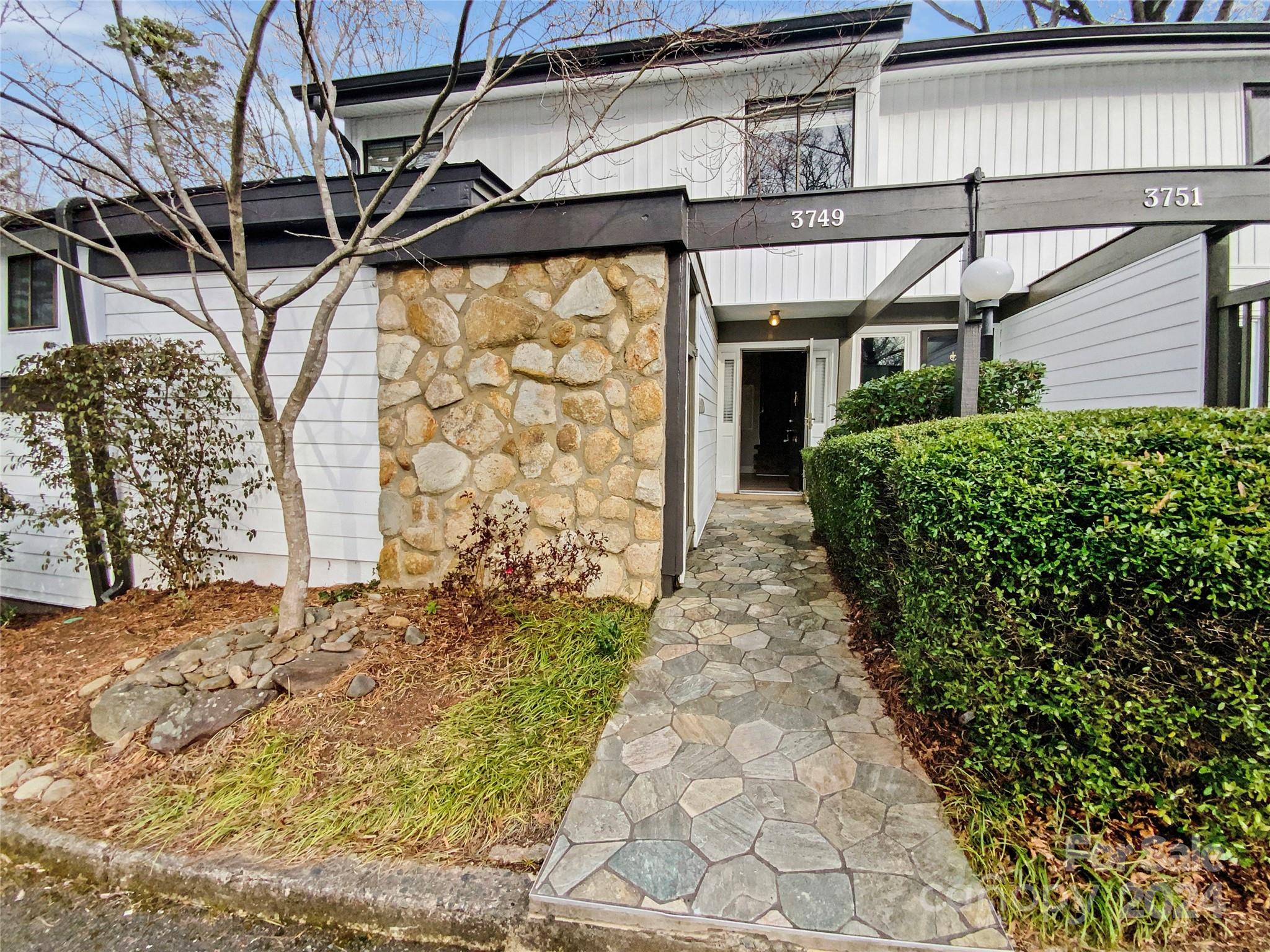 Sir Johns Hill - Residential