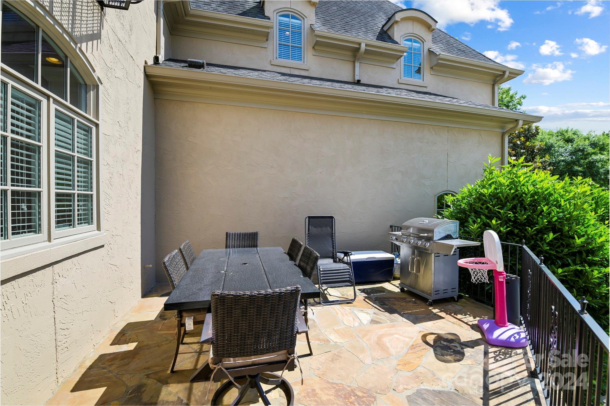 Longbrooke - Residential