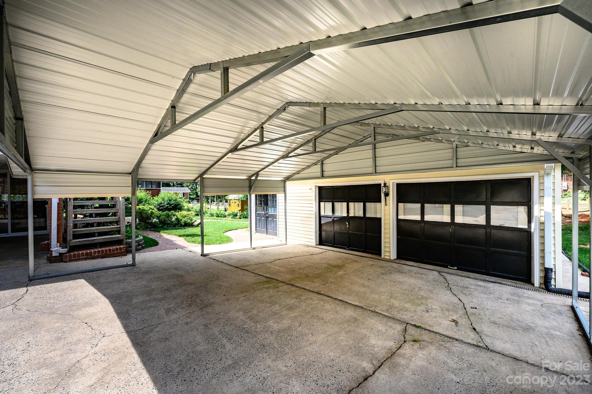 Colonial Heights - Residential