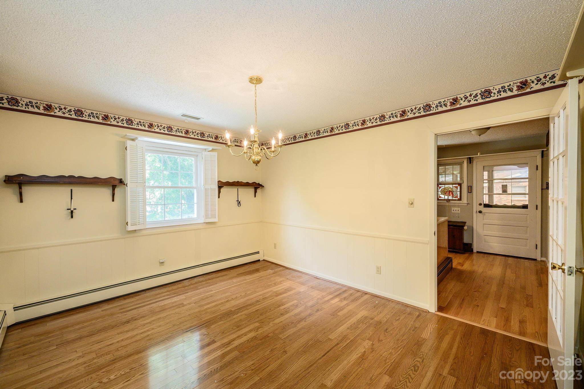 Colonial Heights - Residential