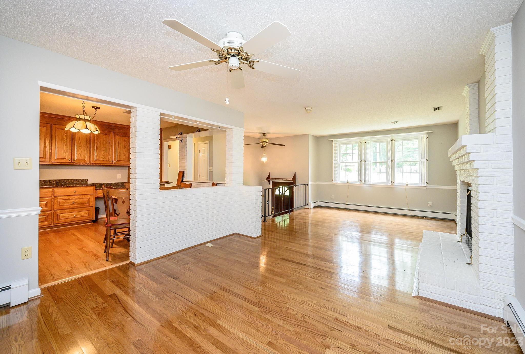 Colonial Heights - Residential