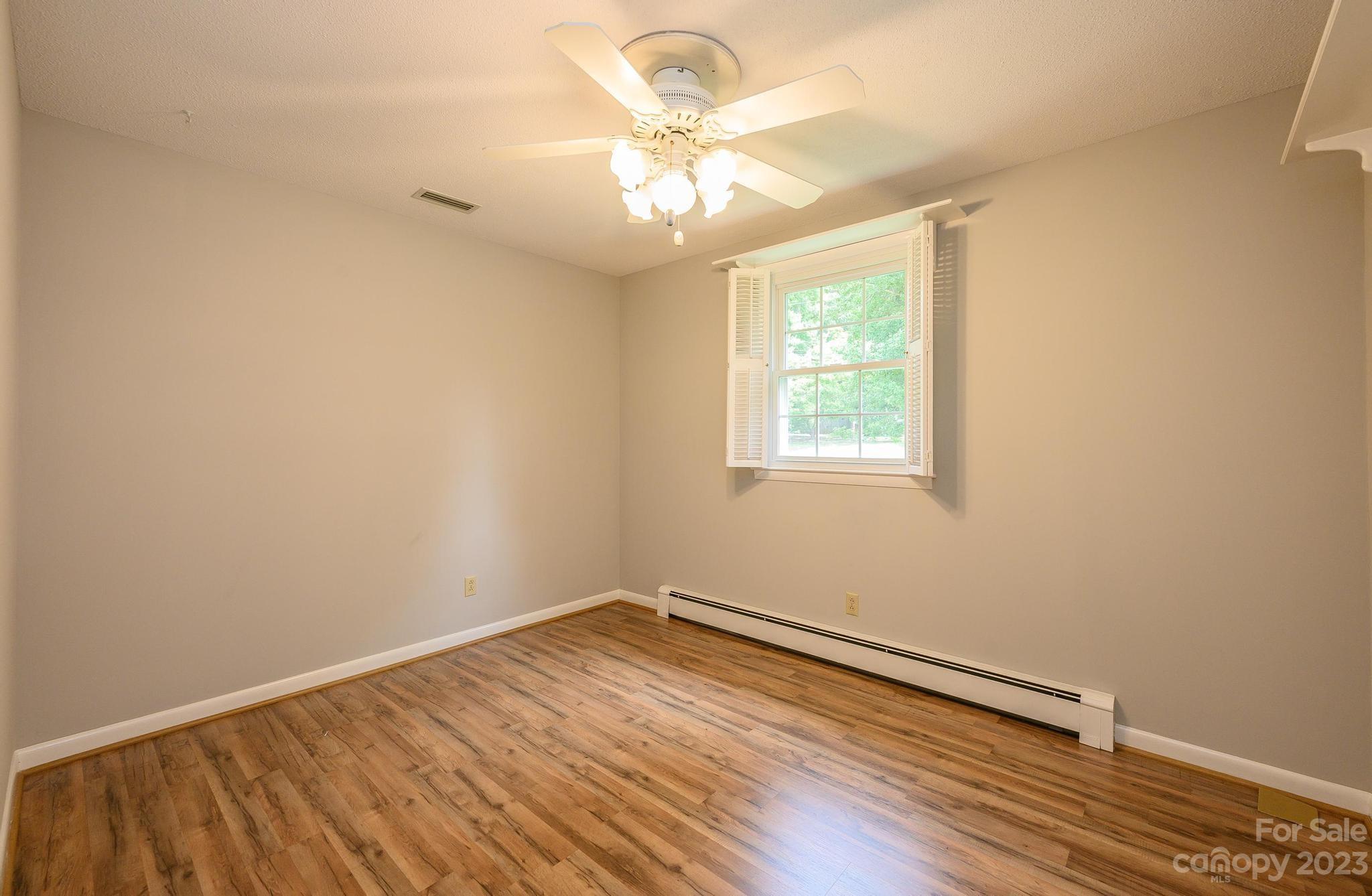 Colonial Heights - Residential