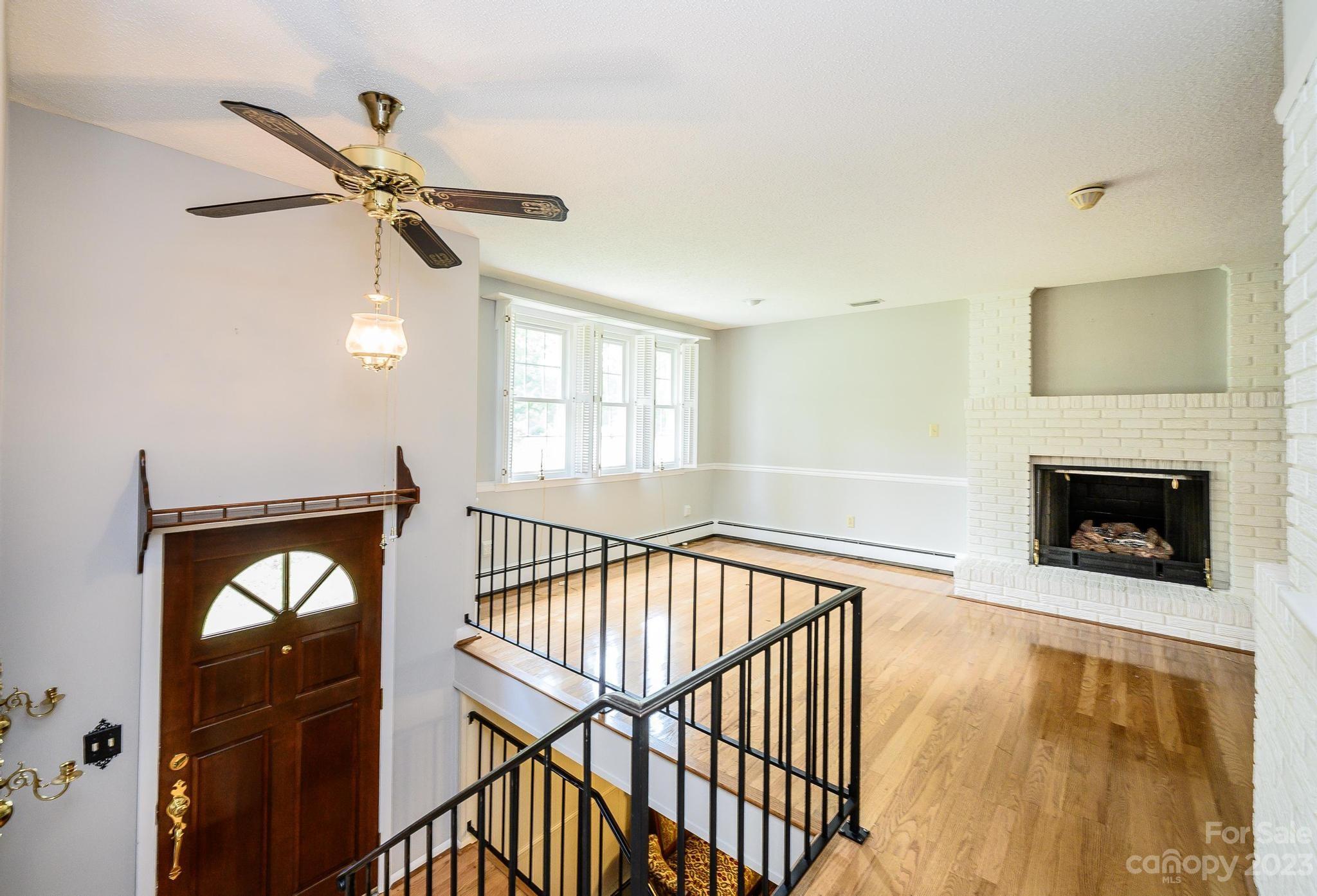 Colonial Heights - Residential