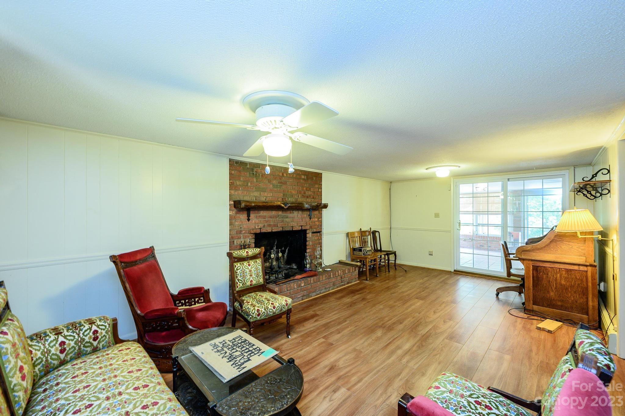 Colonial Heights - Residential