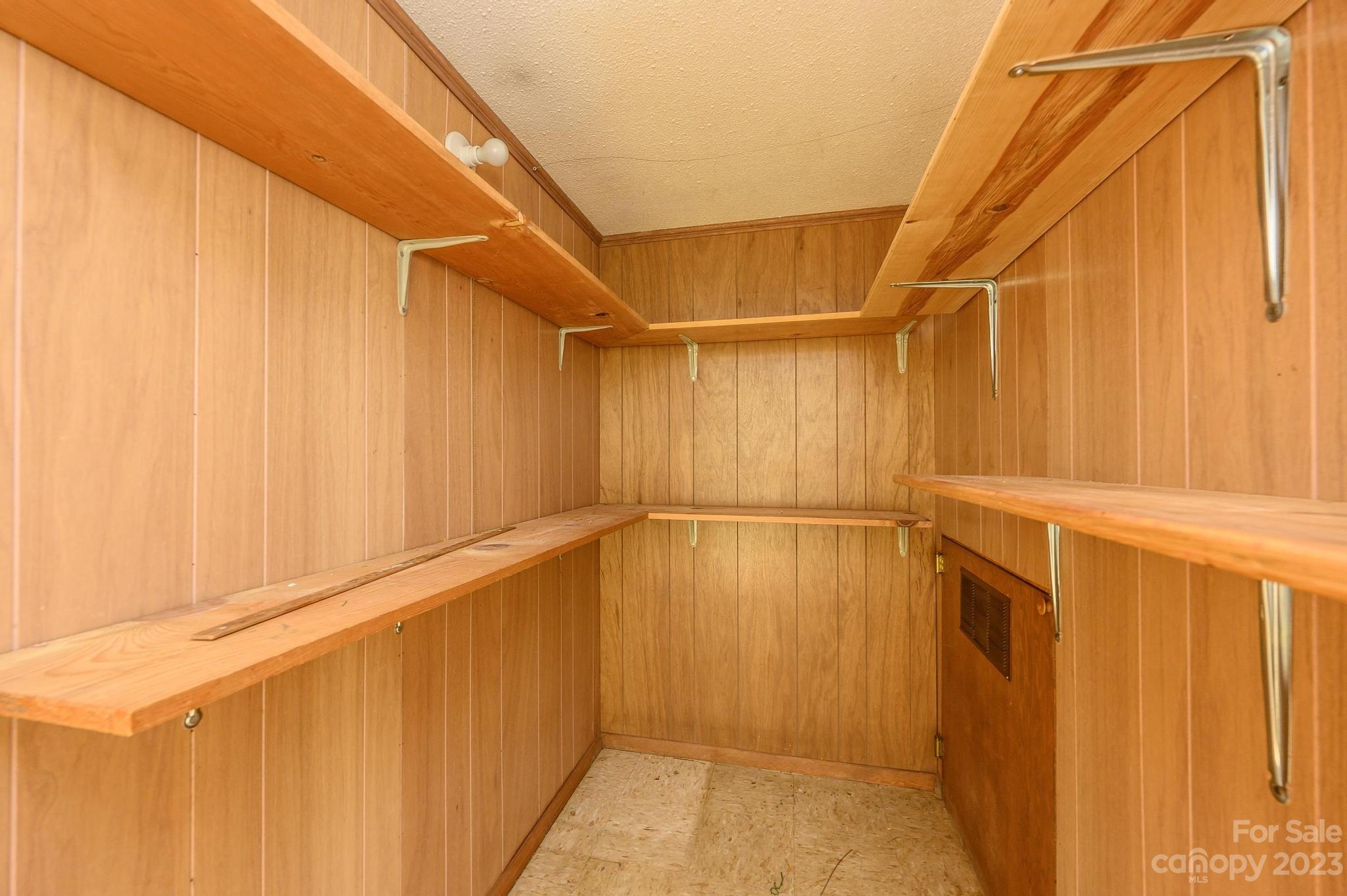 Colonial Heights - Residential