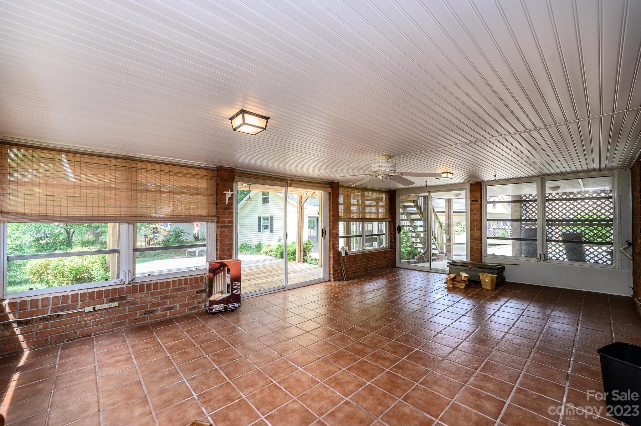 Colonial Heights - Residential