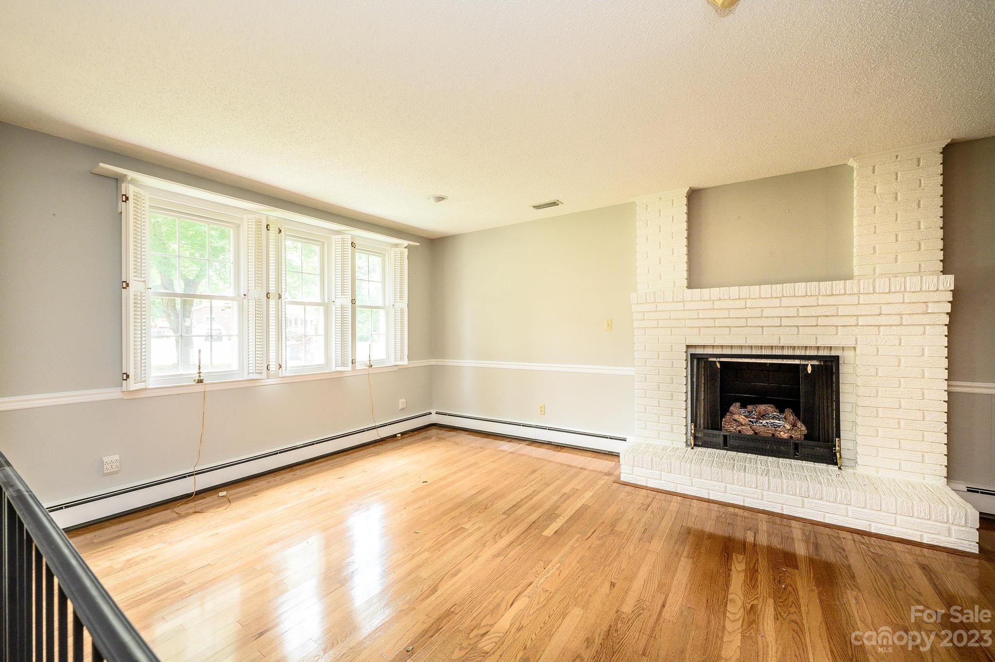 Colonial Heights - Residential