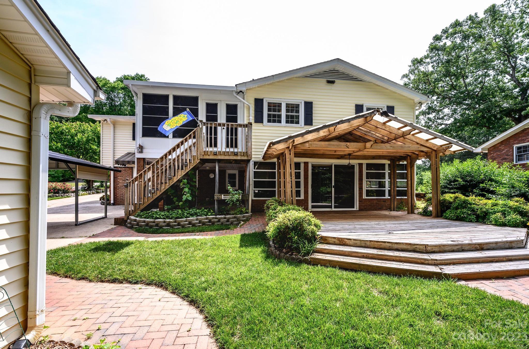 Colonial Heights - Residential