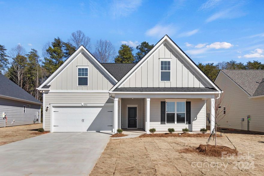 A delightful residence that exudes comfort and style. Step inside this beautiful home and be greeted by an open and inviting atmosphere. The spacious family room and kitchen layout make it perfect for entertaining guests or spending quality time with loved ones. The Stapleton offers several notable features that enhance its allure. Enjoy the luxury of a screened porch, providing a serene outdoor space where you can relax and enjoy the fresh air while being protected from the elements. It's the ideal spot for sipping your morning coffee or unwinding after a long day. The kitchen is adorned with updated quartz countertops, adding a touch of elegance and functionality. Prepare meals with ease while enjoying the beauty and durability of this premium feature. The primary bathroom in this Stapleton are equally impressive, featuring tile surround shower that exudes sophistication and offers a spa-like experience.