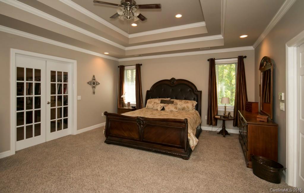 The Harbour at the Pointe - Residential