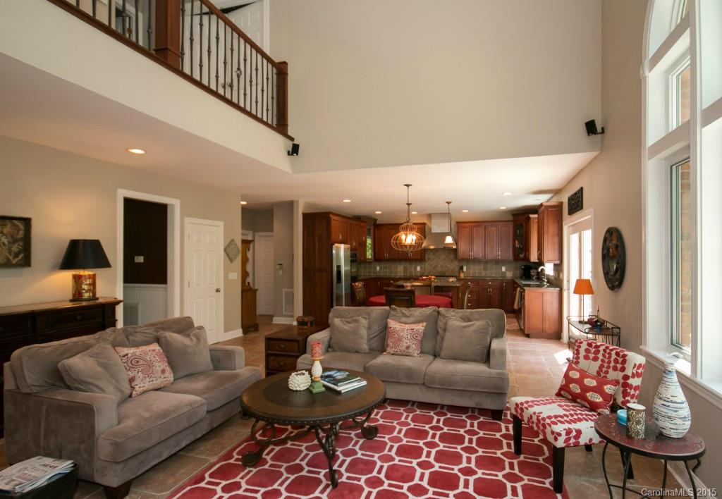 The Harbour at the Pointe - Residential