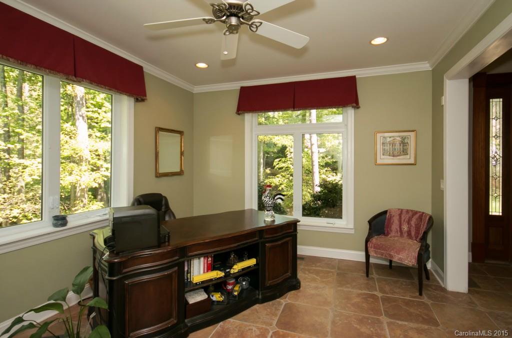 The Harbour at the Pointe - Residential