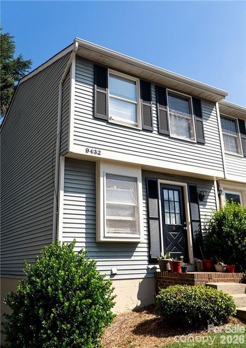 Photo of 9432 Lexington Circle #A, Charlotte, NC 28213 (MLS # 4371741)
