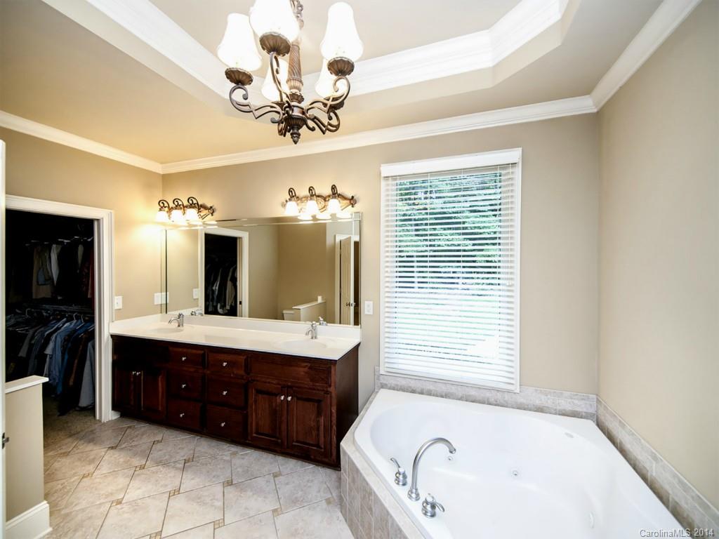 Woodland Bay - Residential