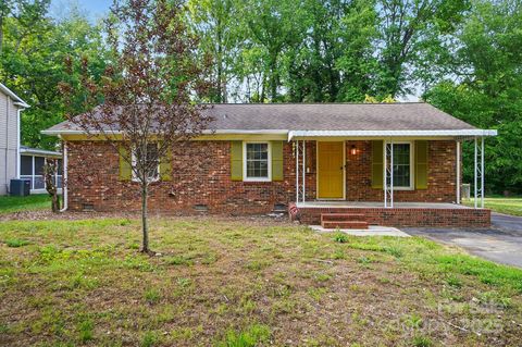6558 Covecreek Drive Charlotte NC 28215