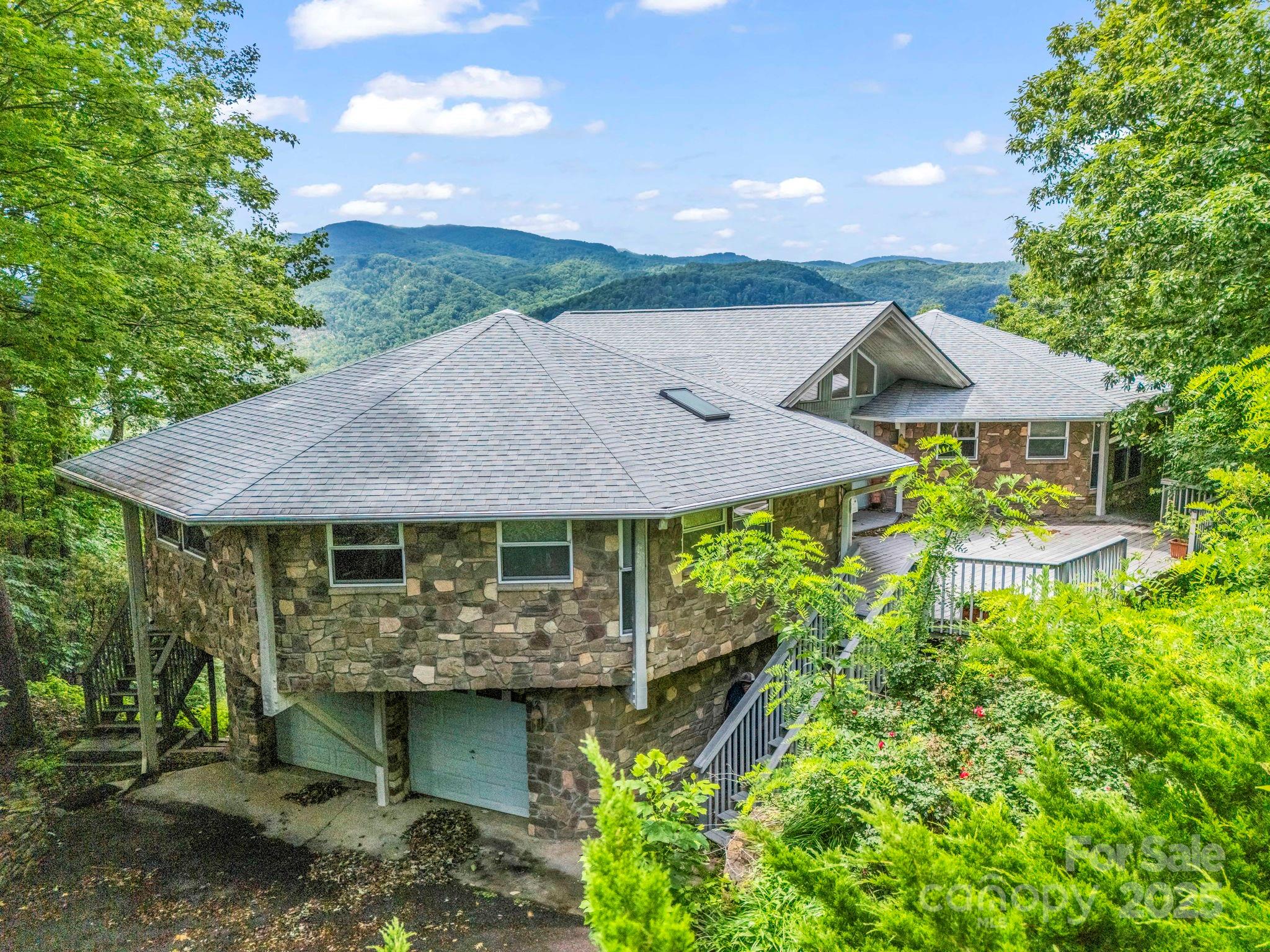 698 Youngs Mountain Drive