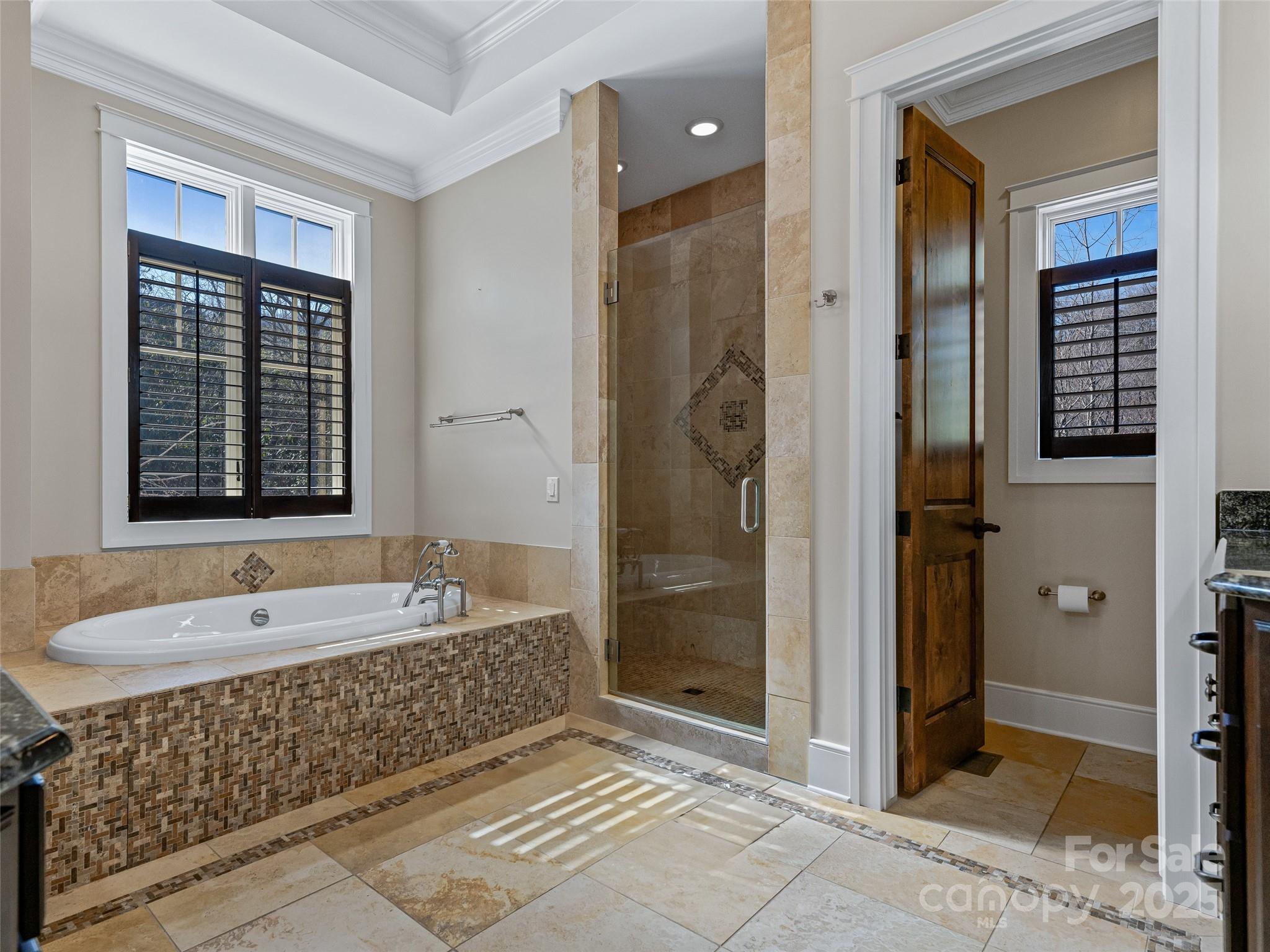 The Settings Of Black Mountain - Residential