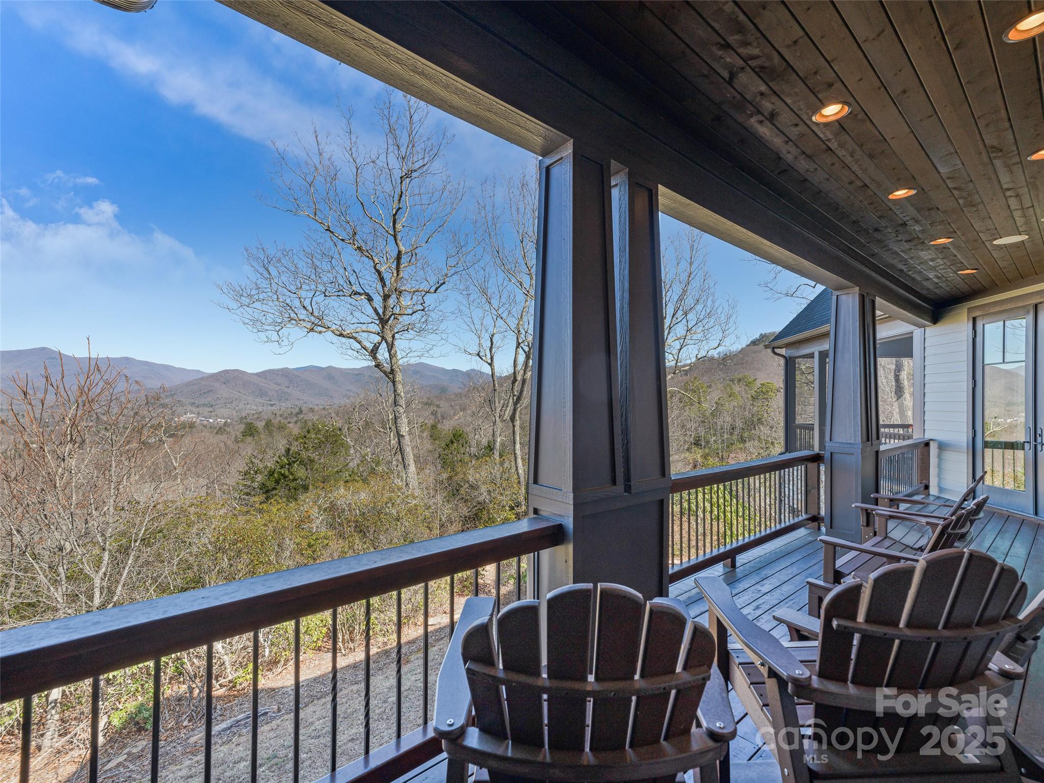 The Settings Of Black Mountain - Residential