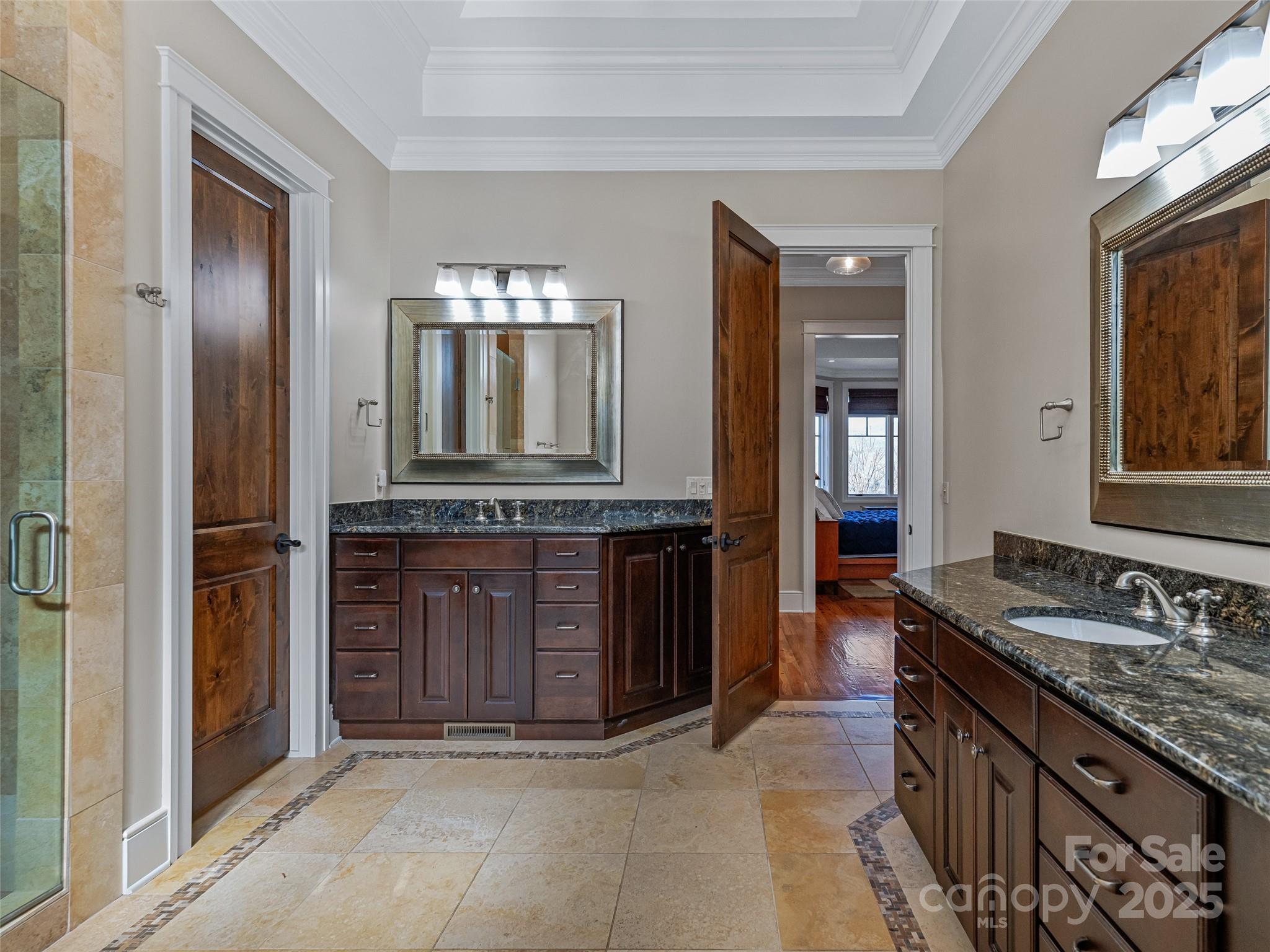 The Settings Of Black Mountain - Residential