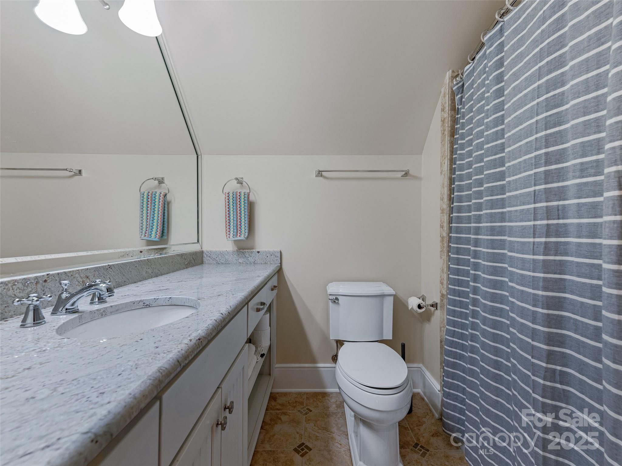 The Settings Of Black Mountain - Residential