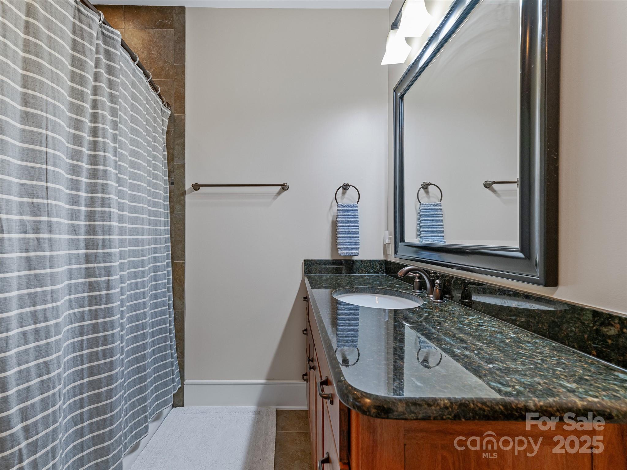 The Settings Of Black Mountain - Residential