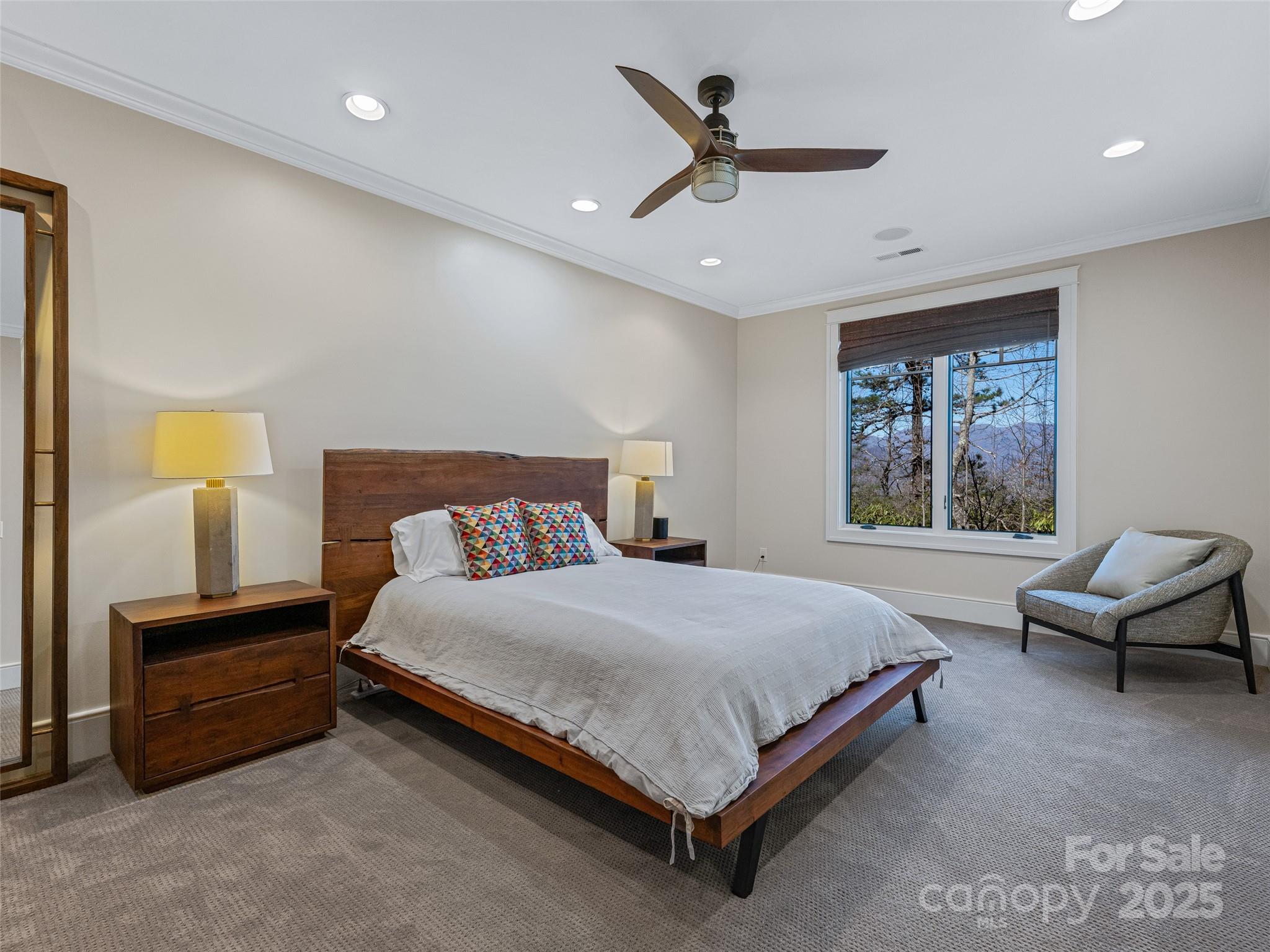 The Settings Of Black Mountain - Residential