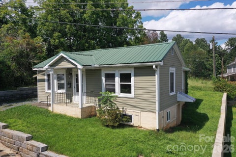 Photo of 138 West Lane, Brevard, NC 28712 (MLS # 4417010)
