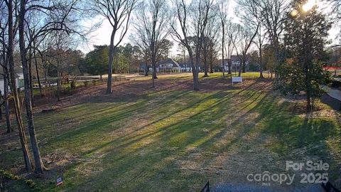 5824 Masters Court Charlotte NC 28226