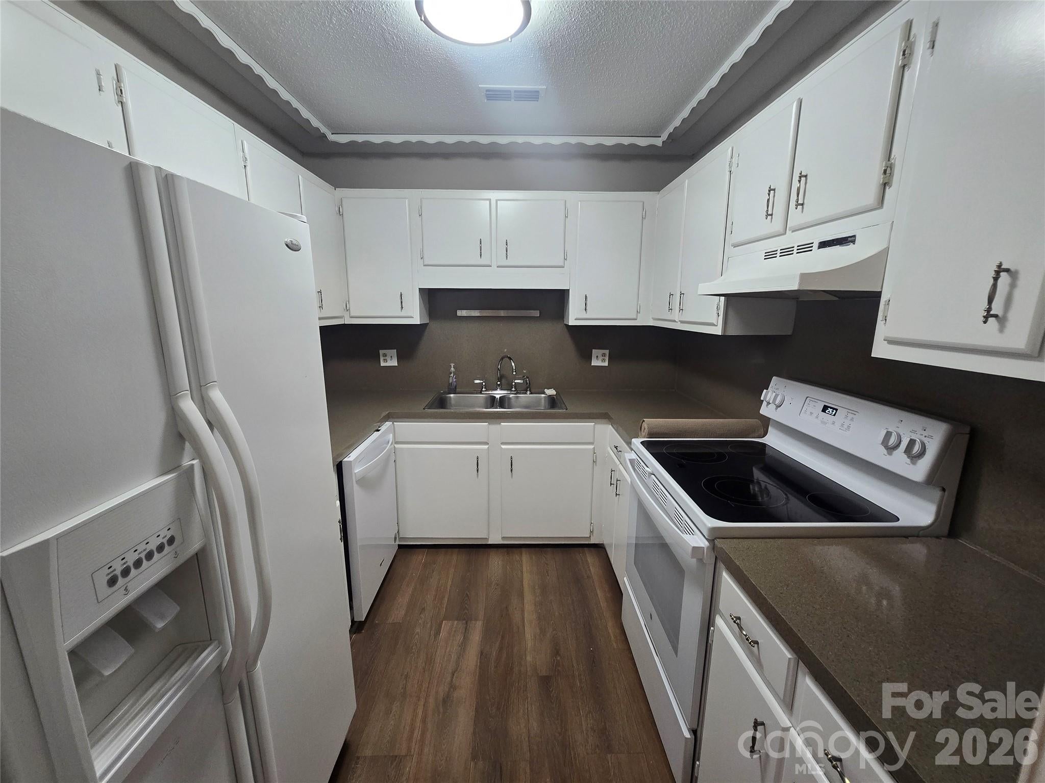 247 Country Club Drive NE 6 - Photo 3