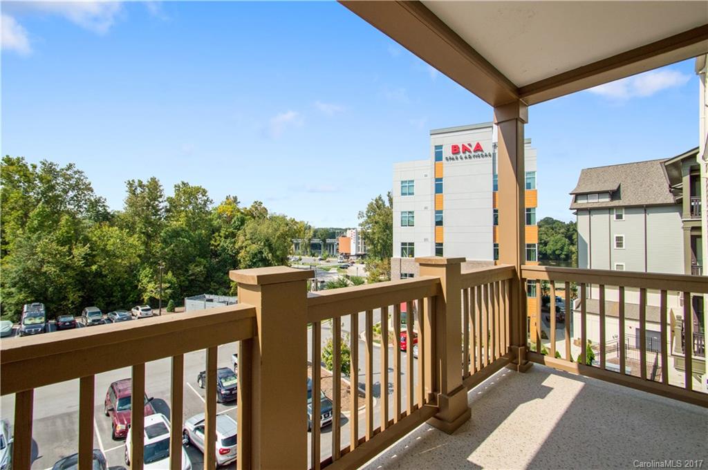 Riverwalk - Residential Lease