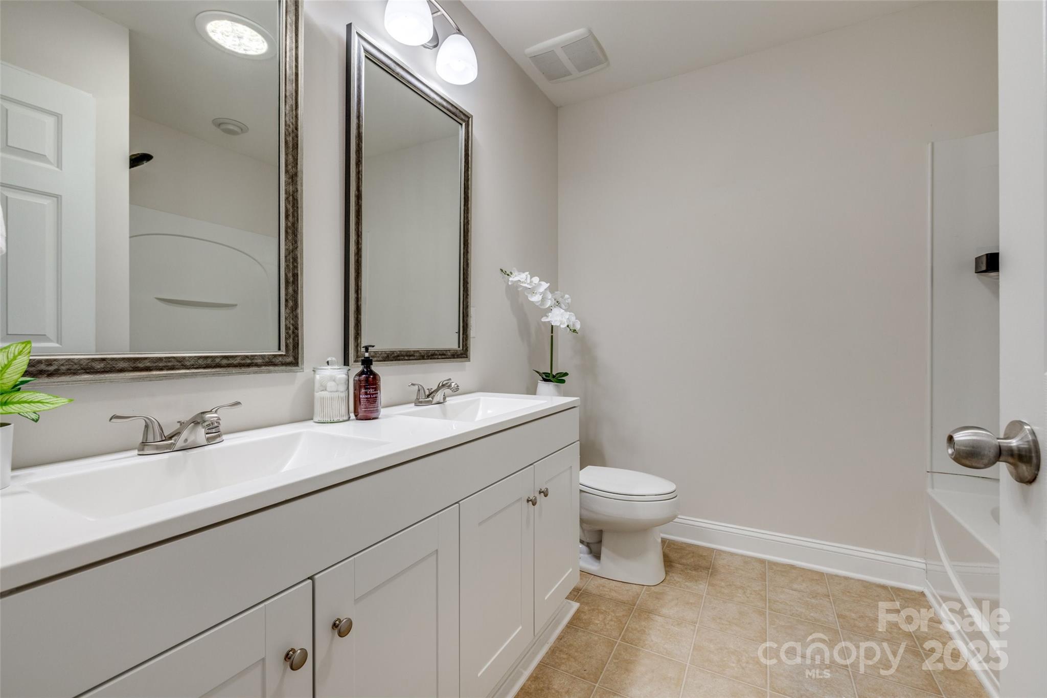 Regent Park - Residential