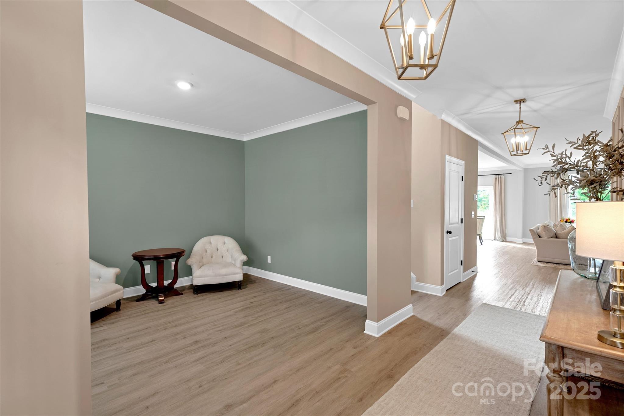 1013 Simfield Valley Court