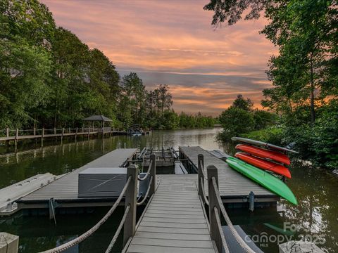Photo of 4290 Barbrick Street, Sherrills Ford, NC 28673 (MLS # 4261537)