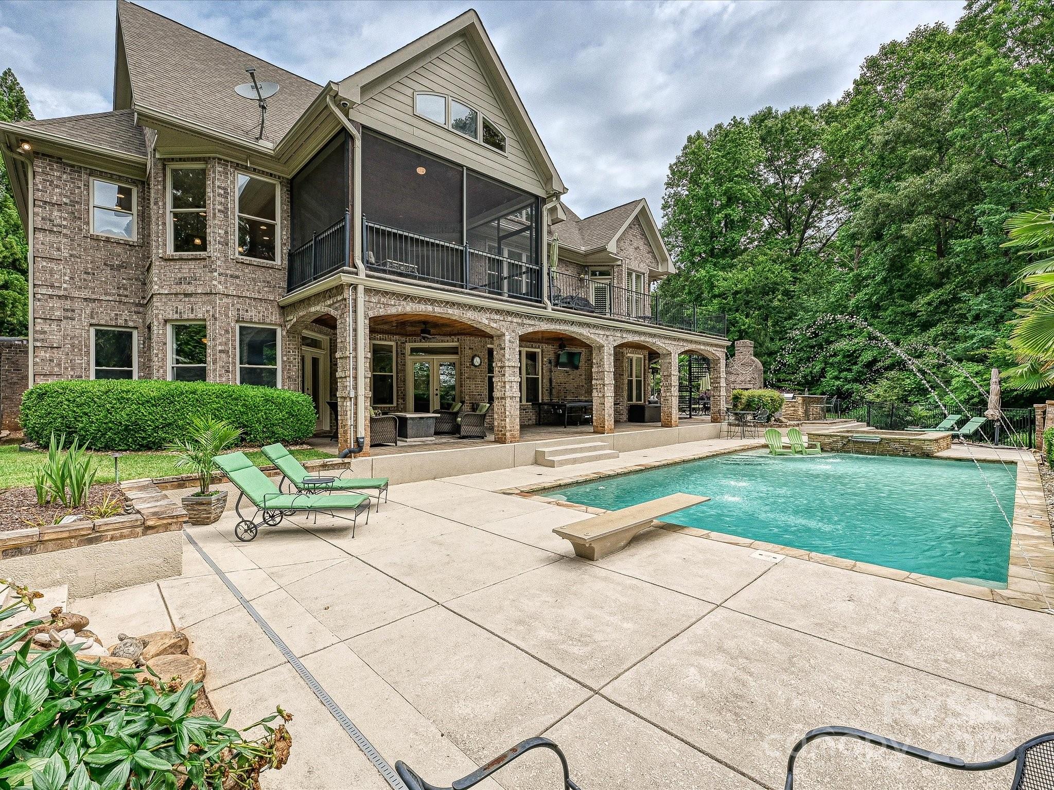 Edgewater - Residential