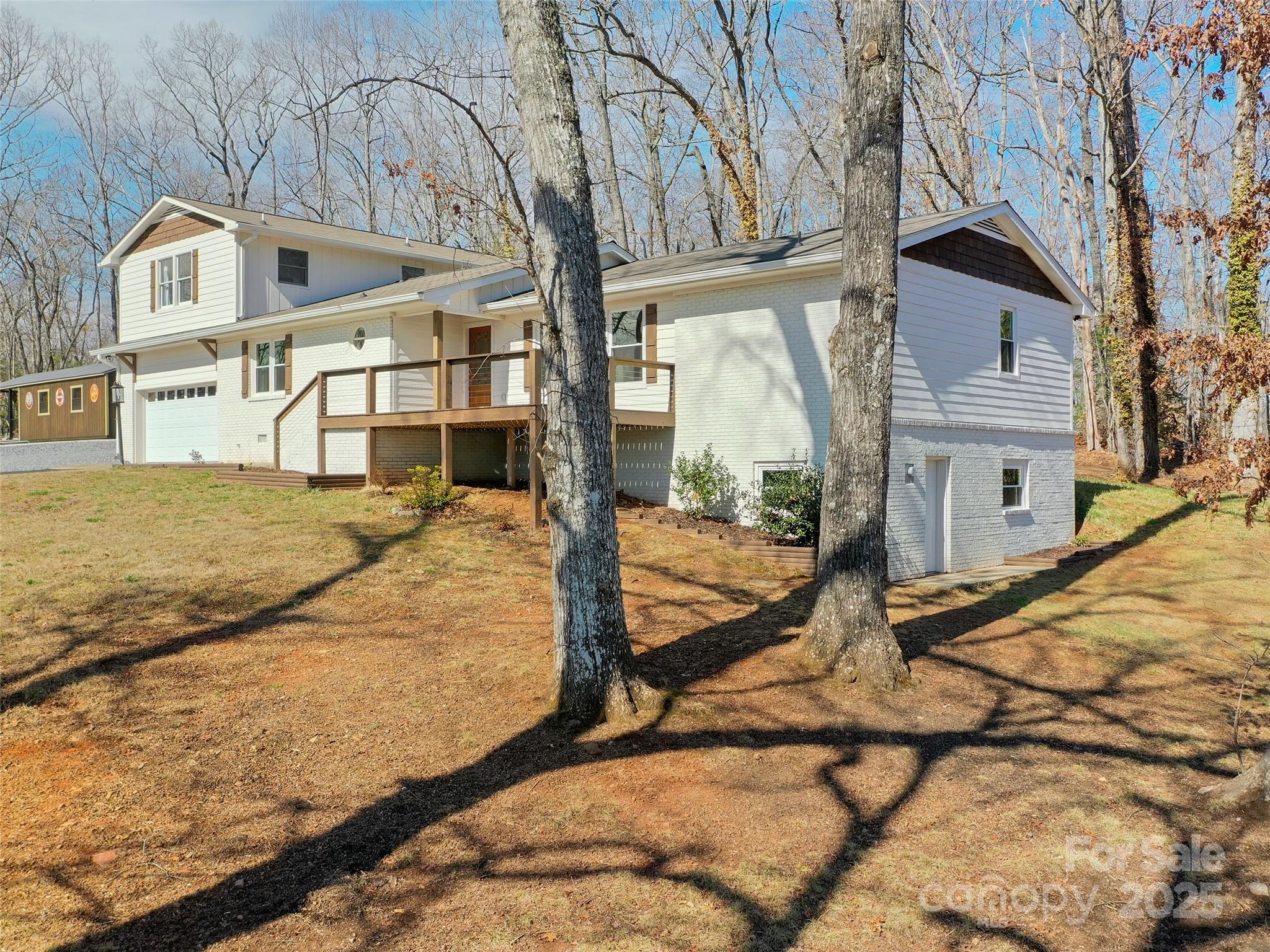 128 Cardinal Lane