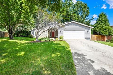 Photo of 6509 Wealdstone Court, Mint Hill, NC 28227 (MLS # 4285134)