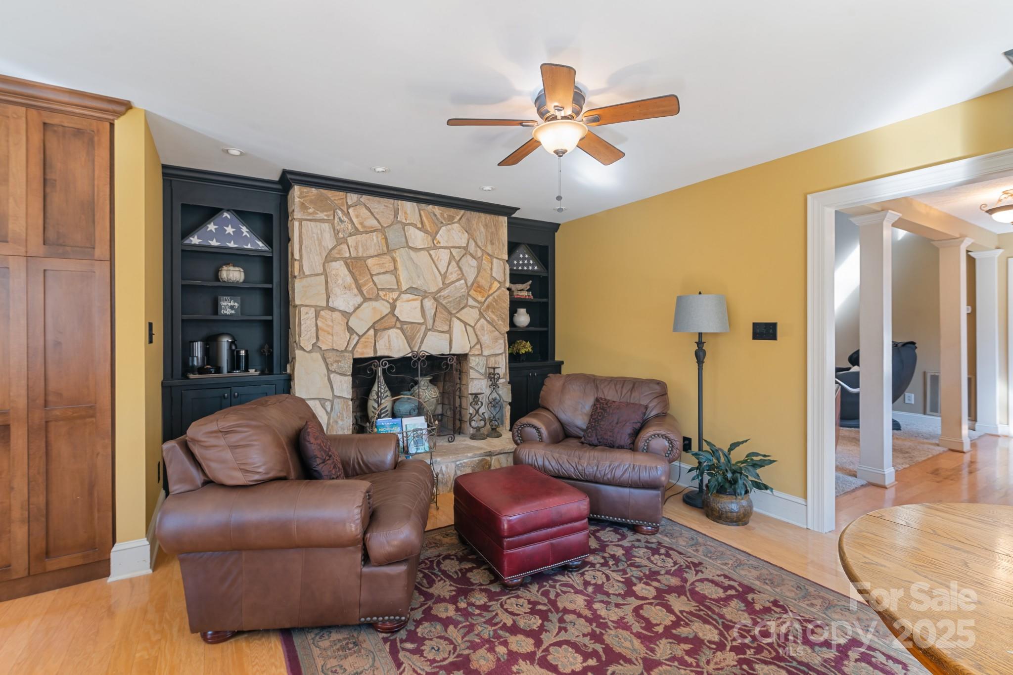 3406 Red Fox Trail