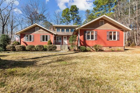 A home in Weddington