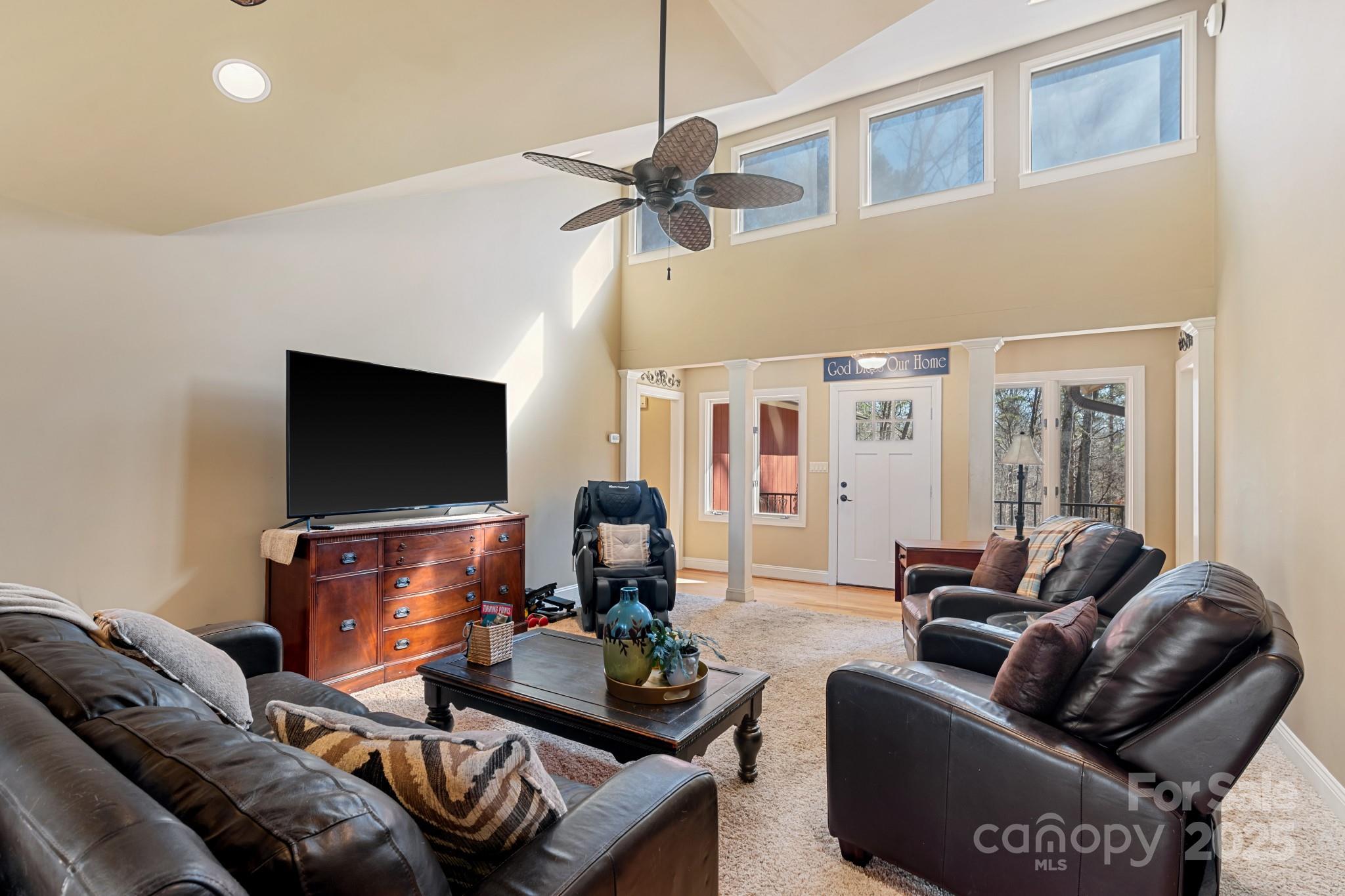 3406 Red Fox Trail
