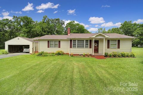 2084 Old Evans Circle Lancaster SC 29720