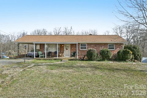 1231 2nd Street SE Hickory NC 28602