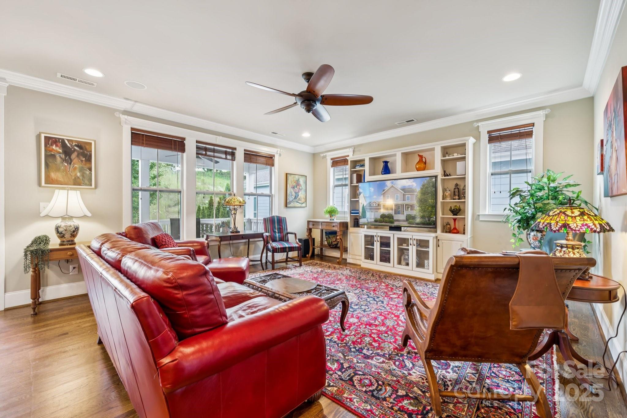 Riverwalk - Residential