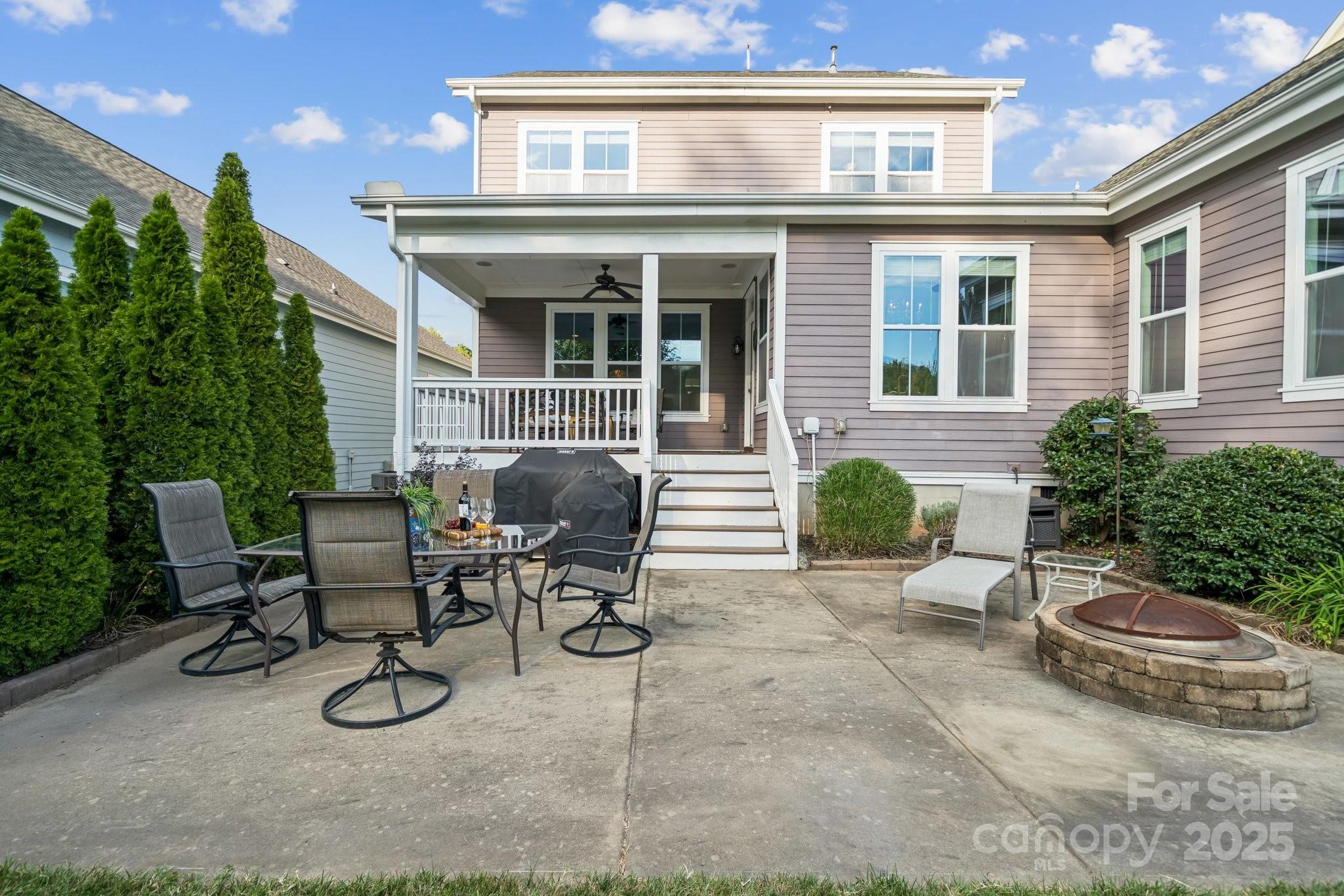 Riverwalk - Residential