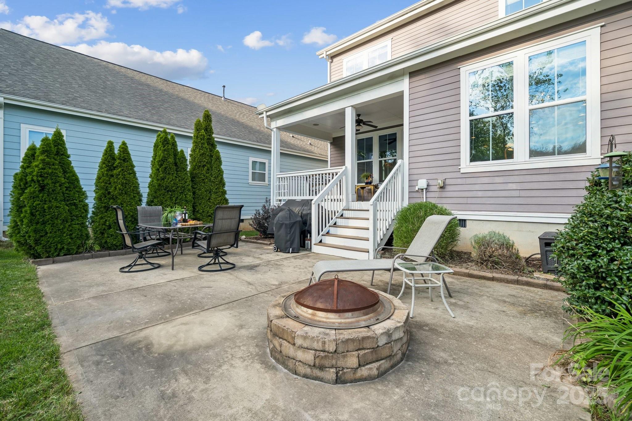 Riverwalk - Residential